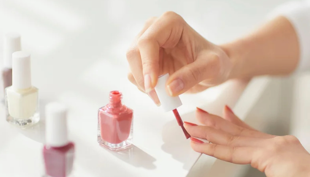 paint your nails whilst waiting for pregnany results