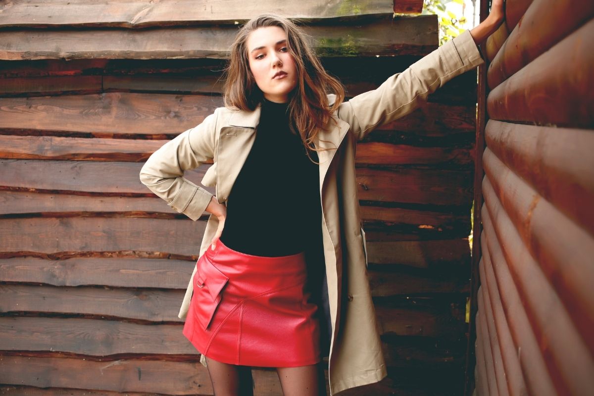 fertile women wear red